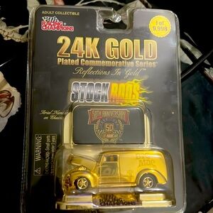 24k GOLD Reflections In Gold
